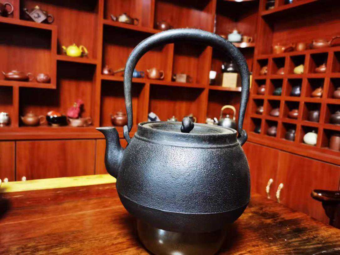日本老铁壶简述