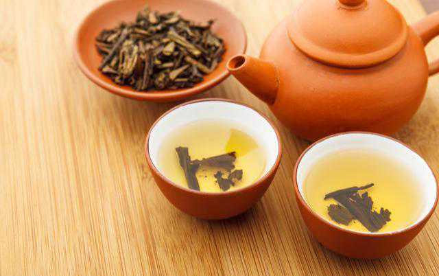 喝了这么多年的茶，你知道泡茶的水温多少度是合适的吗？