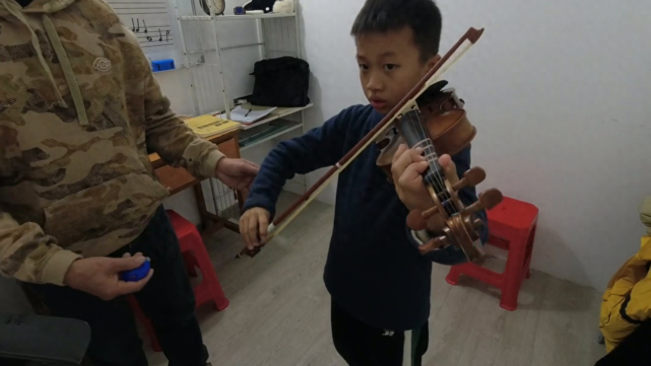 郑老师小提琴教学日记（十六） 乐曲中的临时升降号级 #学琴之路