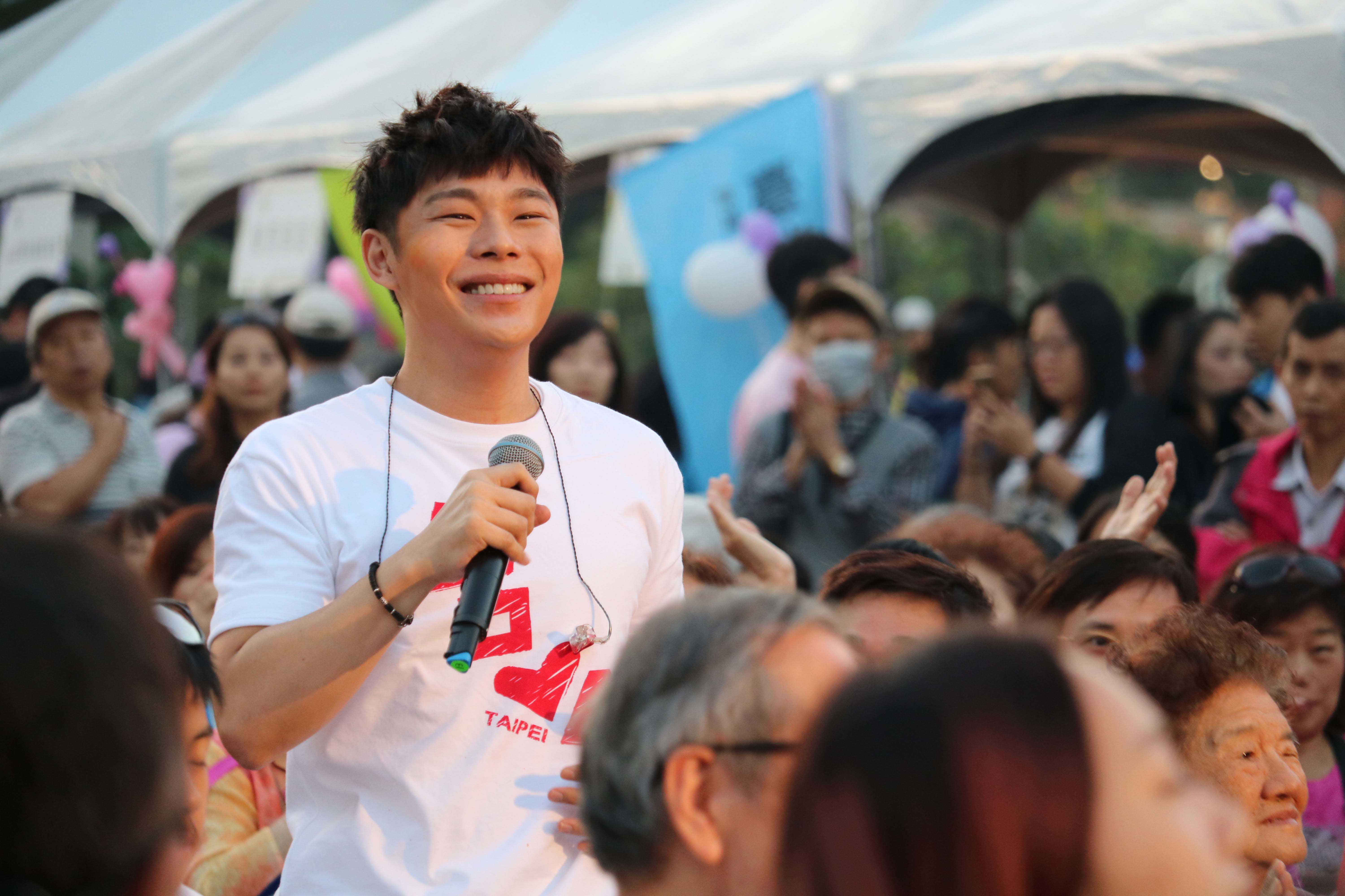 叶秉桓创作新曲《你猜我猜你》苦录数十遍延续高难度技巧