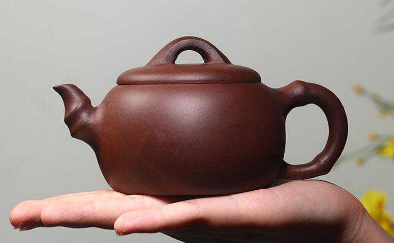 玩壶10年，总结了一招鉴别真假手工紫砂壶的方法