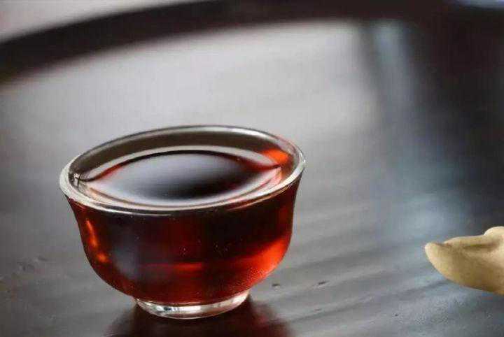 详解：什么是普洱茶老茶头，它是怎么形成的，老茶头怎么泡好喝