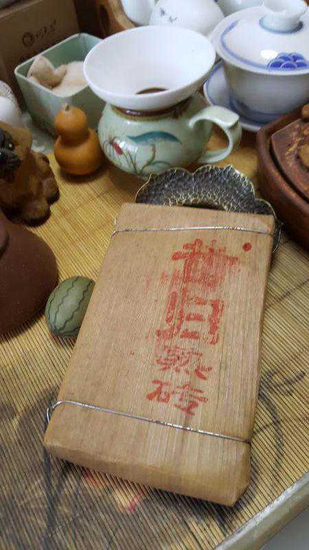 长安老碗喝普洱：老伍昔归熟砖