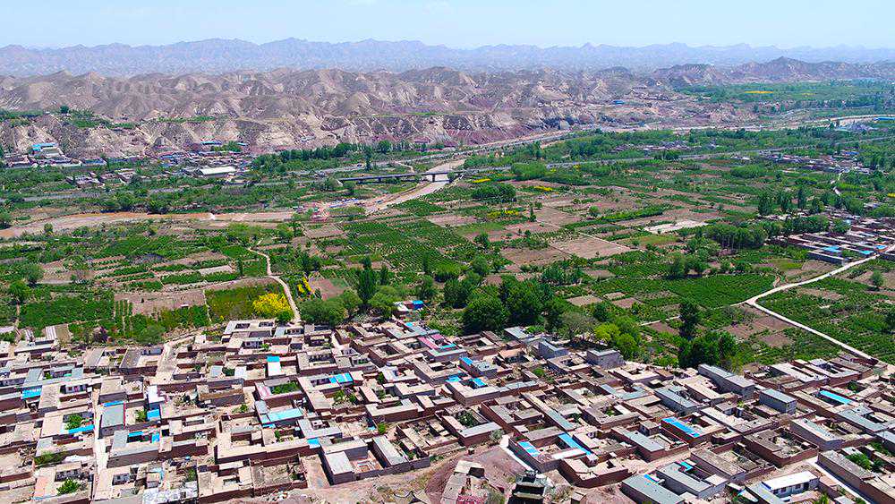 【兰州诗词】遥向长垣忆汉秦 烽台斑驳气犹温