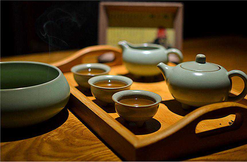 民谣茶部落-品茶应该怎么做？