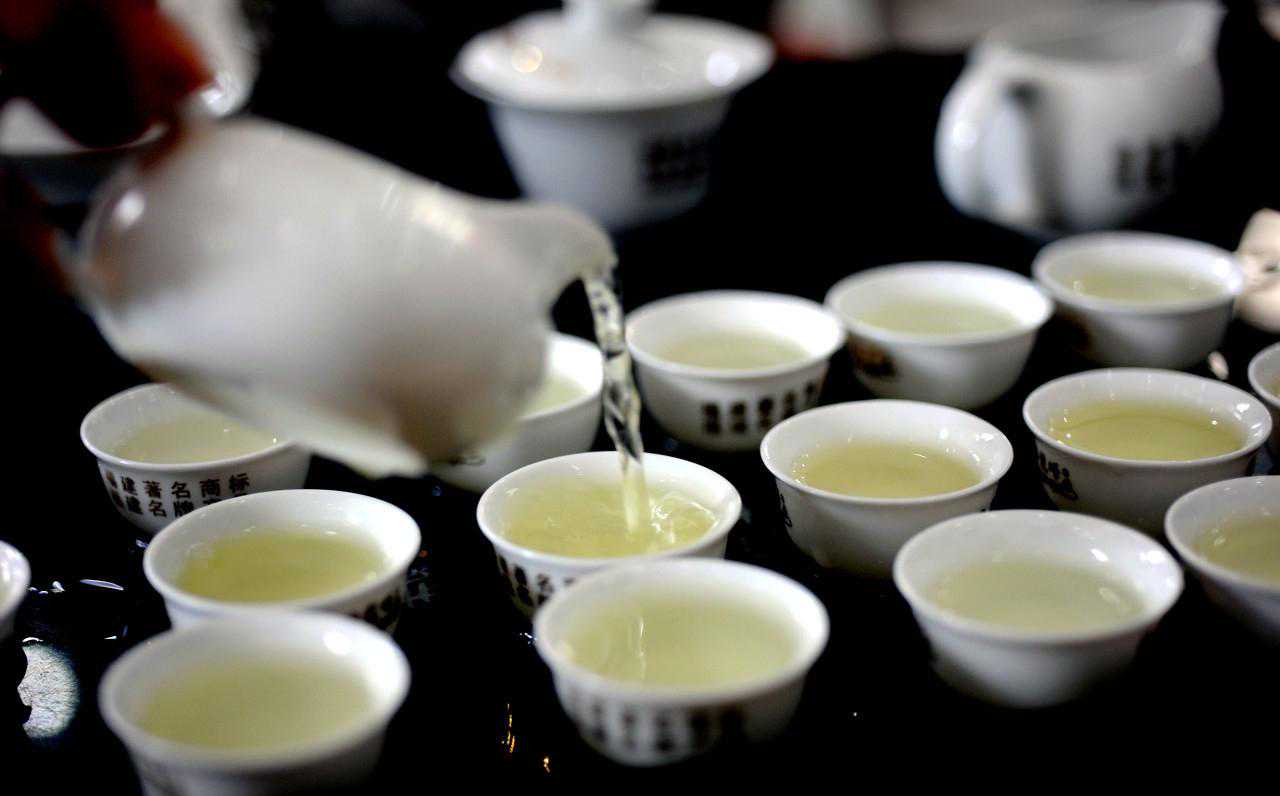 茶博士丨“正炒”和“拖酸”的铁观音你分得清吗？