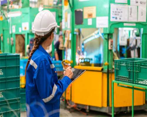 比茶卡盐湖大56倍！这个亚洲最大天空之镜，免费却几乎没人去过